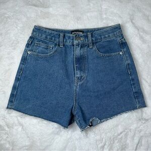 NWT PrettyLittleThing Raw Hem HotPants